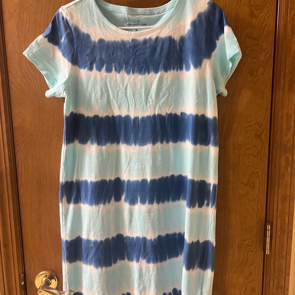 Vineyard Vines Blue and White Cotton Top